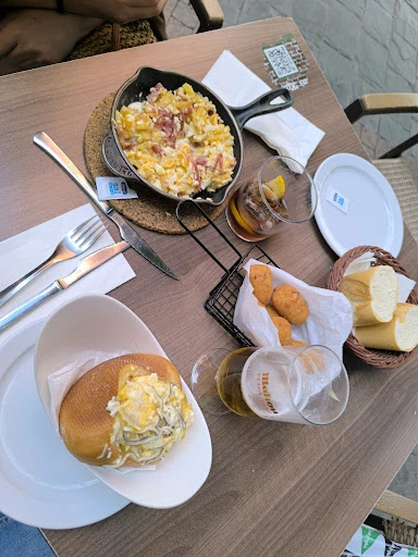 Los Rotos Madrid Huertas: Famosos Huevos Rotos en Mollete